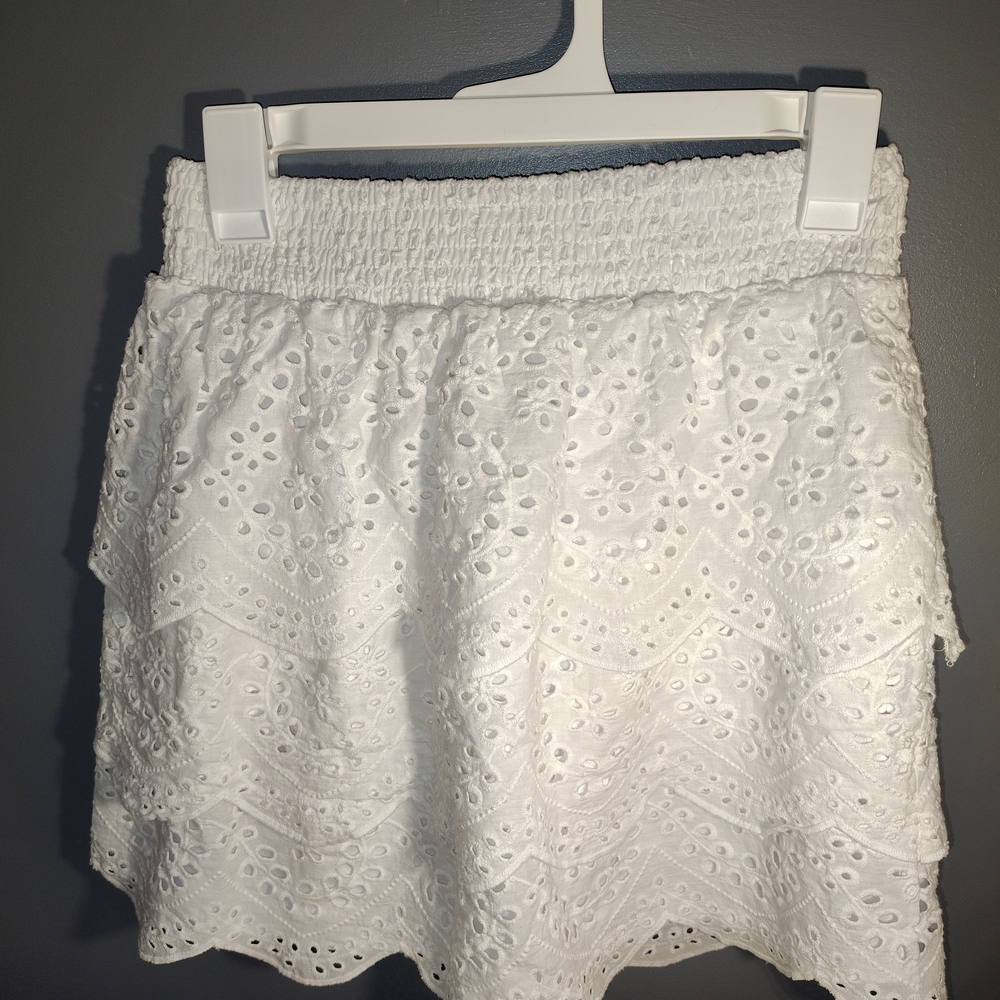 BB Dakota White Eyelet Tiered Skater Skirt